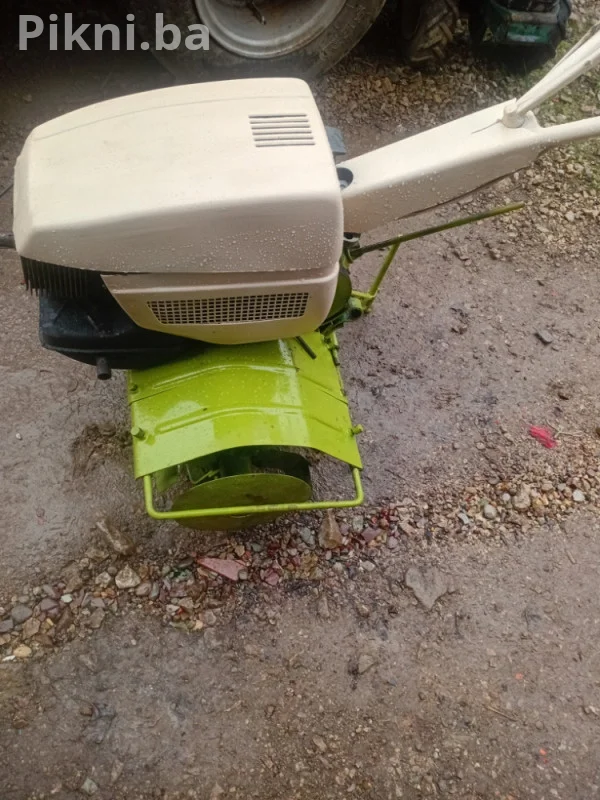 Motokultivator KOPAČICA FREZA HOLDER H7 - Benzin - Super Ispravan