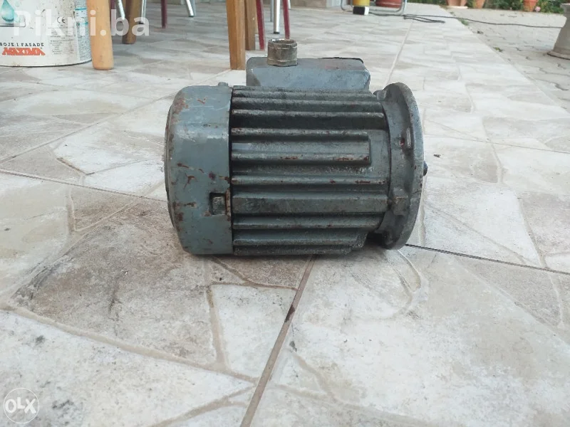 Elektro motor elektromotori 0,25kw 2800 obrtaja