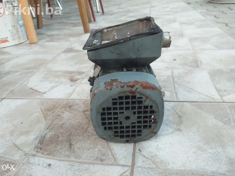Elektro motor elektromotori 0,25kw 2800 obrtaja