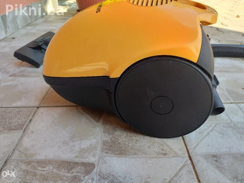 Kućni usisivac siemens germany 1300w