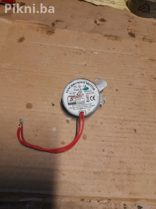Mini motor sa reduktorom 220v 4w elektromotori