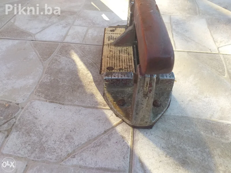 RUČNI REZAČ PLOČICA / SJEKAČ / MINI CUTTER / ISPRAVAN /Spreman z