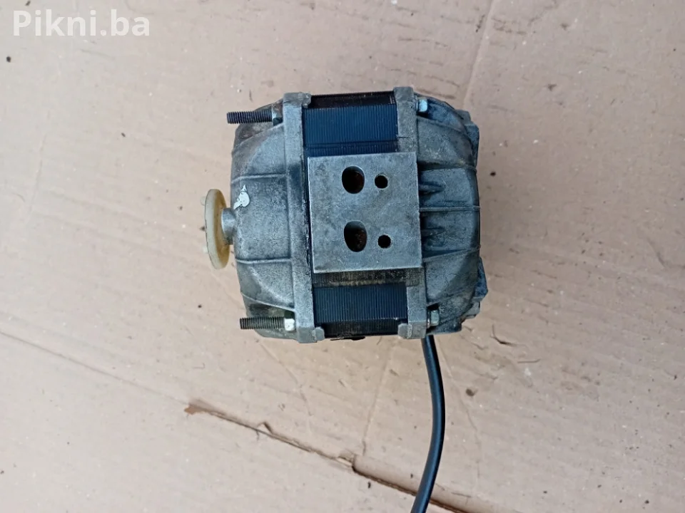 Elektro motor 220v 1300 obrtaja elektromotori
