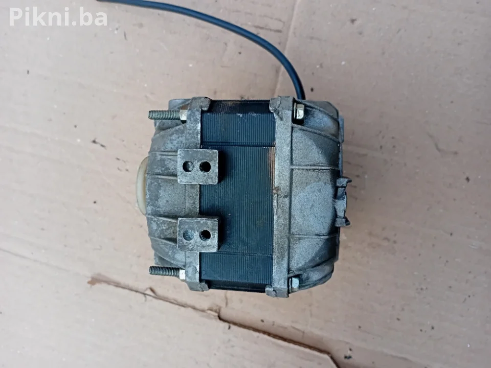 Elektro motor 220v 1300 obrtaja elektromotori