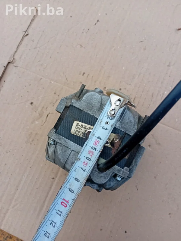 Elektro motor 220v 1300 obrtaja elektromotori