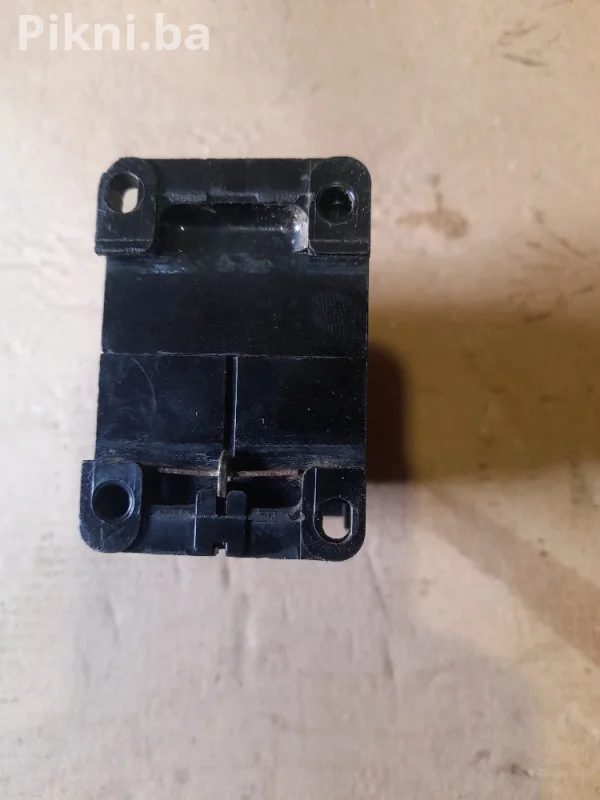 Kontaktor 20A 220v spula sklopke prekidaci