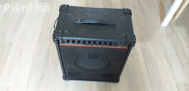 EKO K-300R Gitarsko/Instrumentalno Pojačalo - 180 KM!