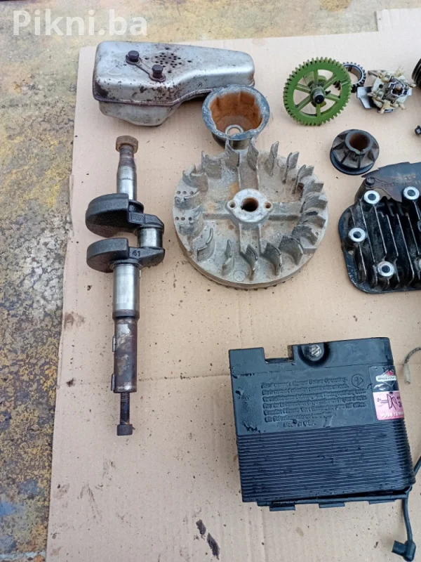 Vuča kosačice Briggs stratton Tecumsen dijelovi kosilice citaj