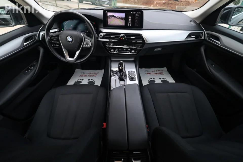BMW 520d Tiptronic LED VIRTUAL Navigacija 2xParktronic FACELIFT