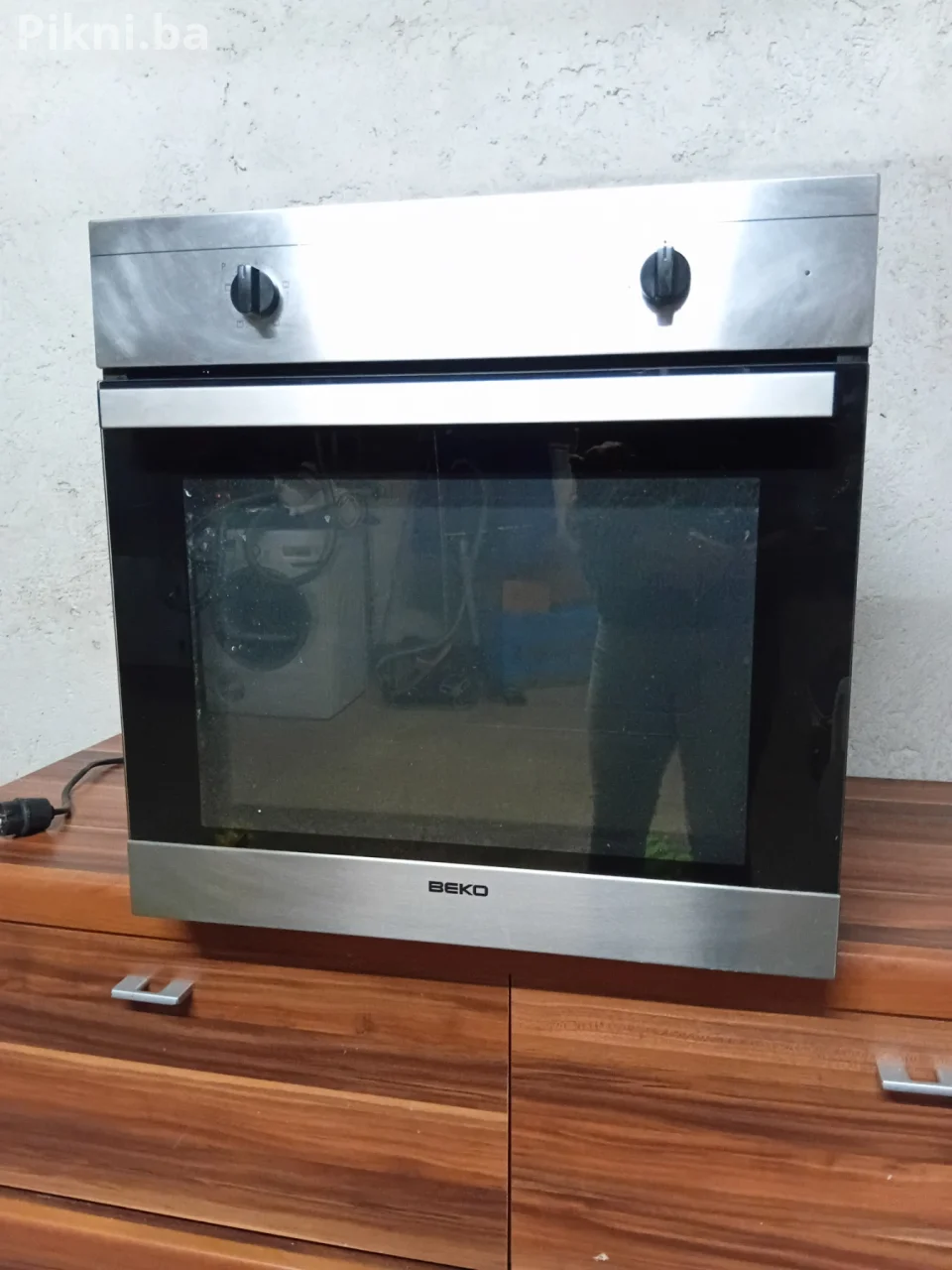Beko ugradbena rerna