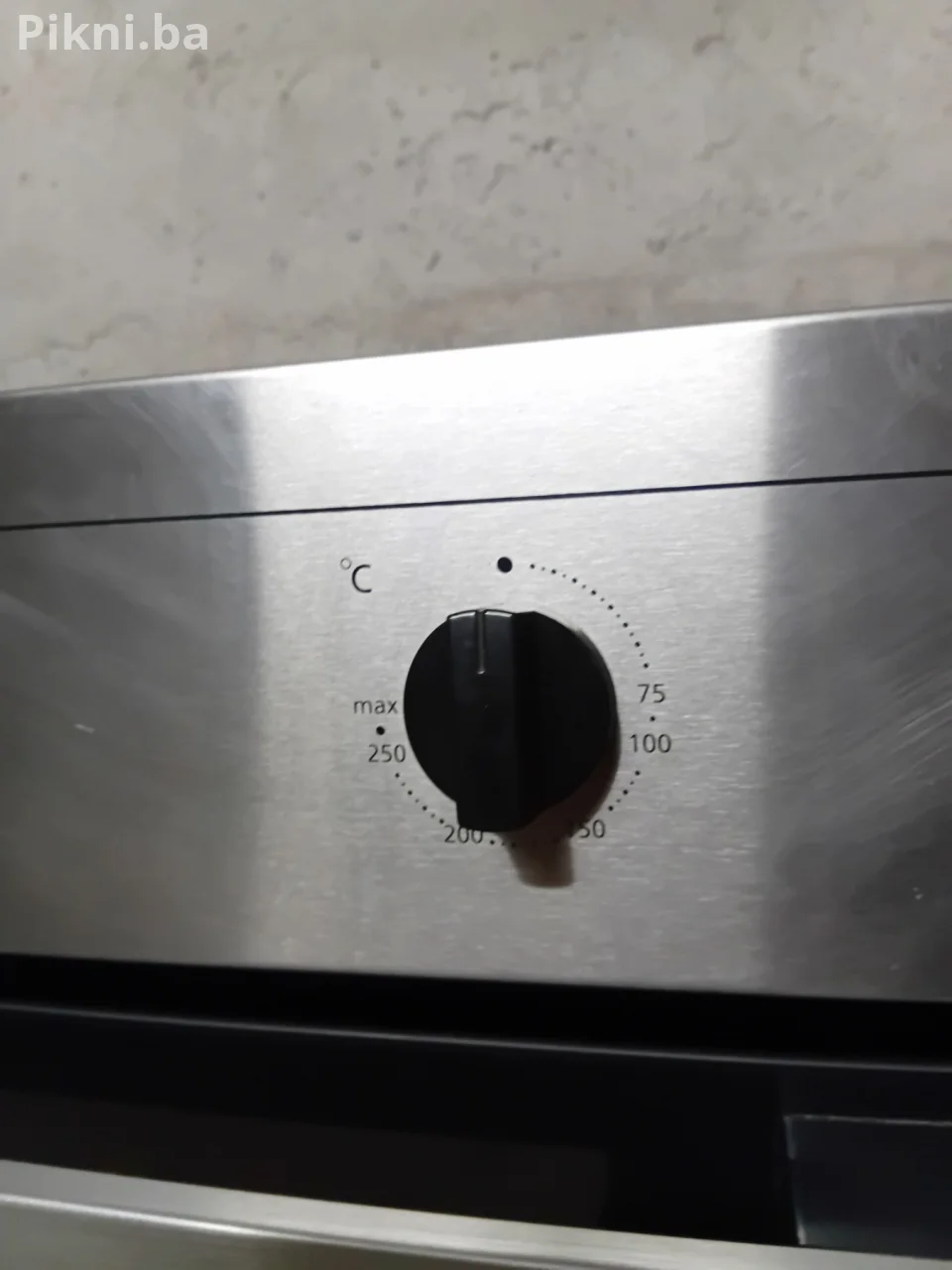 Beko ugradbena rerna