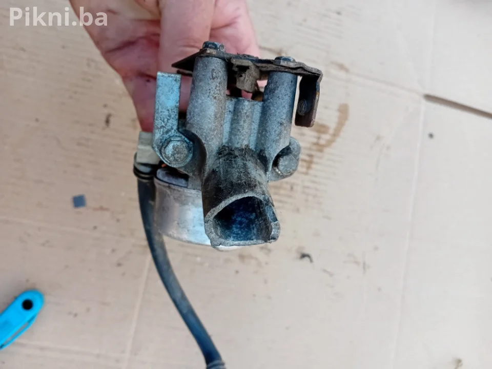 Karburator kosacice Briggs stratton Tecumsen dijelovi kosilice