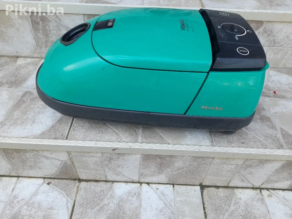 MIELE USISIVAČ - ISPRAVAN MOTOR! SAMO BAZA 60 KM!