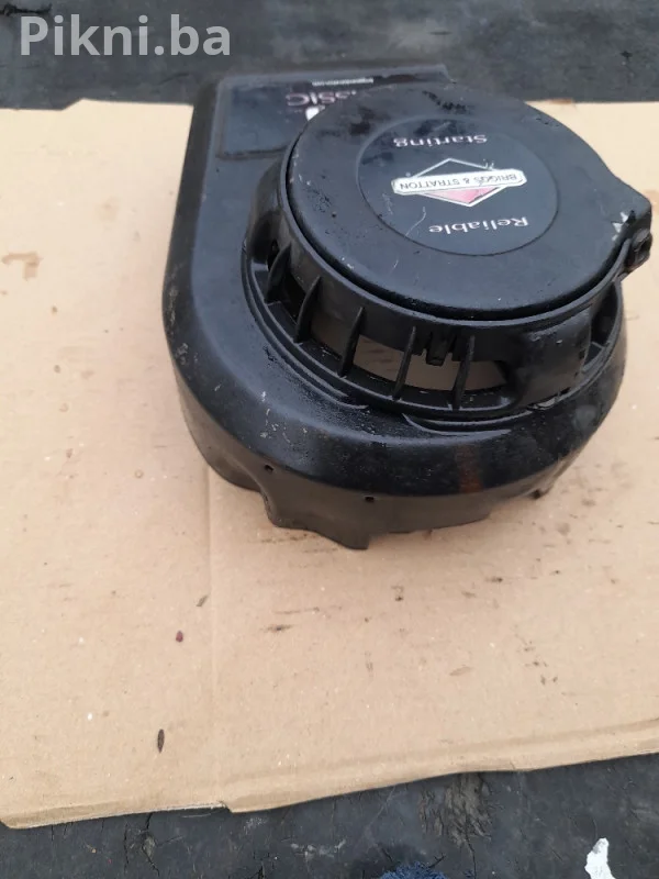 Poklopac startera (starter čep) za Briggs & Stratton 35 Classic