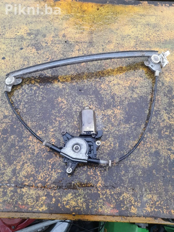 ISPRAVAN MOTOR I MEHANIZAM ZA PODIZANJE PROZORA