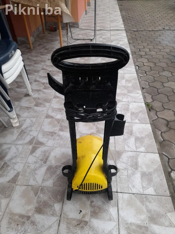 KARCHER 490 M (130 Bar / 1.9 kW) - Visokotlačna Mašina za Pranje! 150 KM