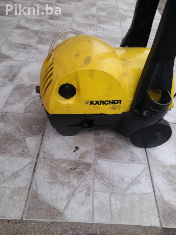 KARCHER 490 M (130 Bar / 1.9 kW) - Visokotlačna Mašina za Pranje! 150 KM
