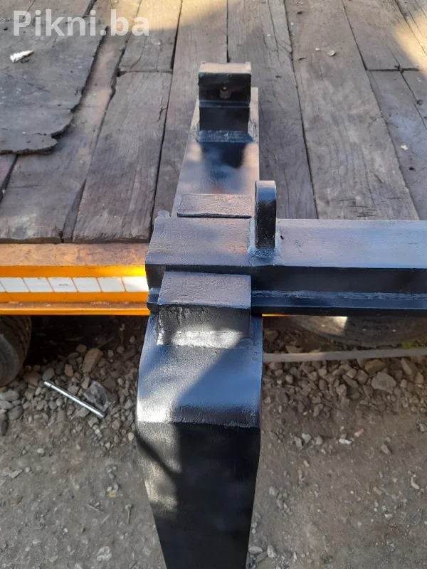 Vile paletar skip kombinerka utovarivac bager traktor eurokačenje