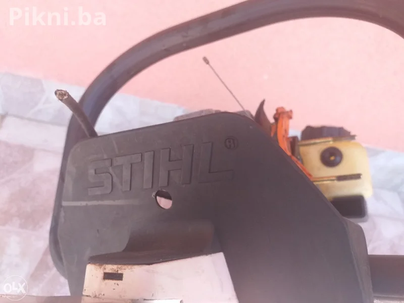 Profesionalni trimer STIHL HS80 za živu ogradu