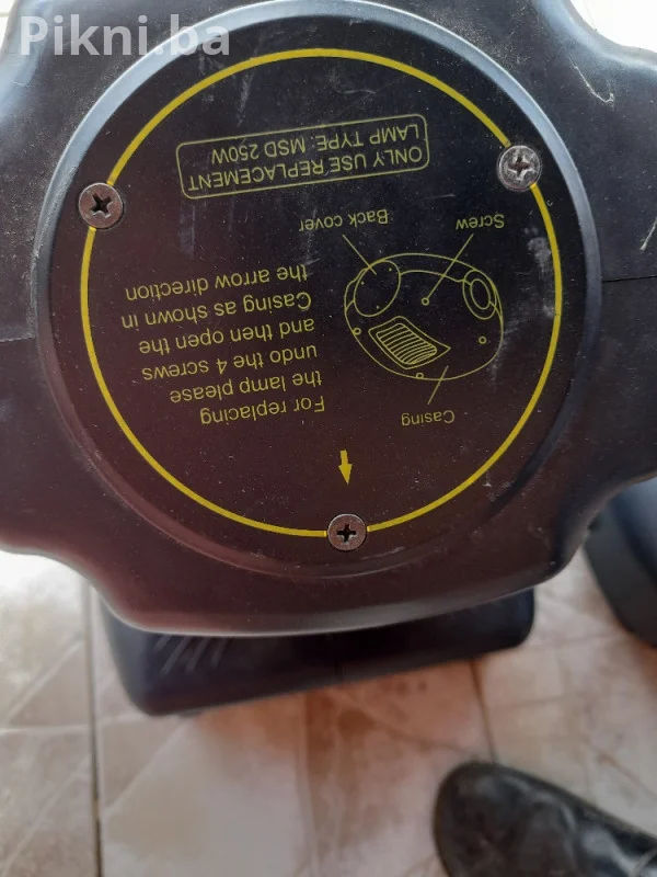 Moving Head SOLO 250 - Rotirajuće glave / Rasvjeta za kafić disko