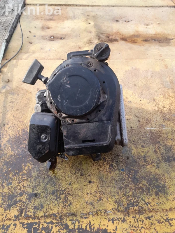 Motor kosačice Briggs strattion kosilice dijelovi