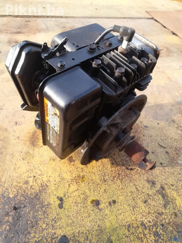 Motor kosačice Briggs strattion kosilice dijelovi