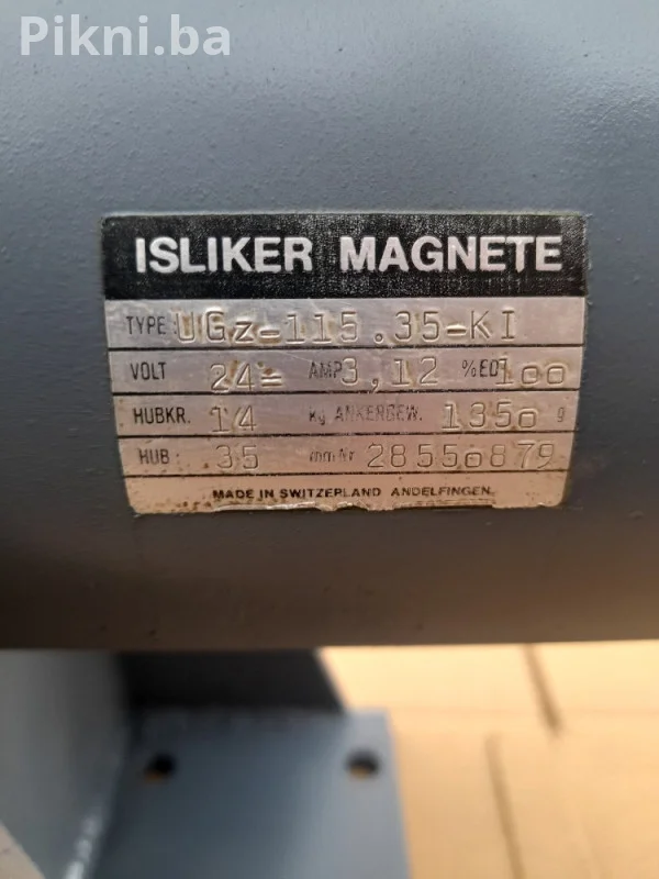 Starter paljenja od motorne pile U super ispravnom stanju Mobilni telefon I viber 066230-139 CJENA BRZE DOSTAVE 8KM Pogledajte ostale artikle na mom profilu hvala