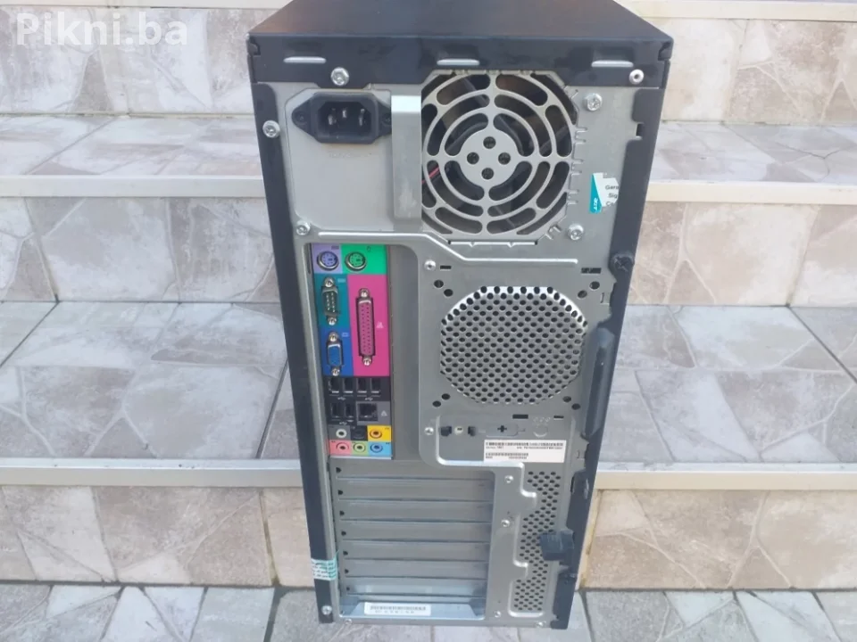Acer Veriton T661 Desktop Računar - Povoljno