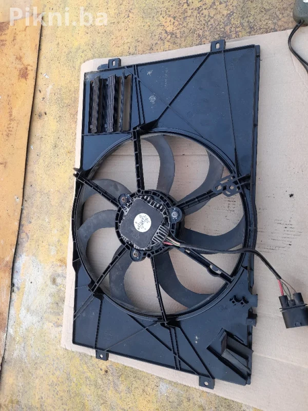 Ventilator hladnjaka (klima) sa kućištem - VW 1K0 959 455 FB (ORI