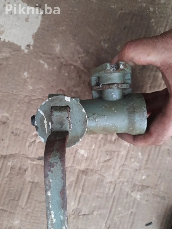 Pneumatski ventil prva petroletka traktor kamion prikolicu imt