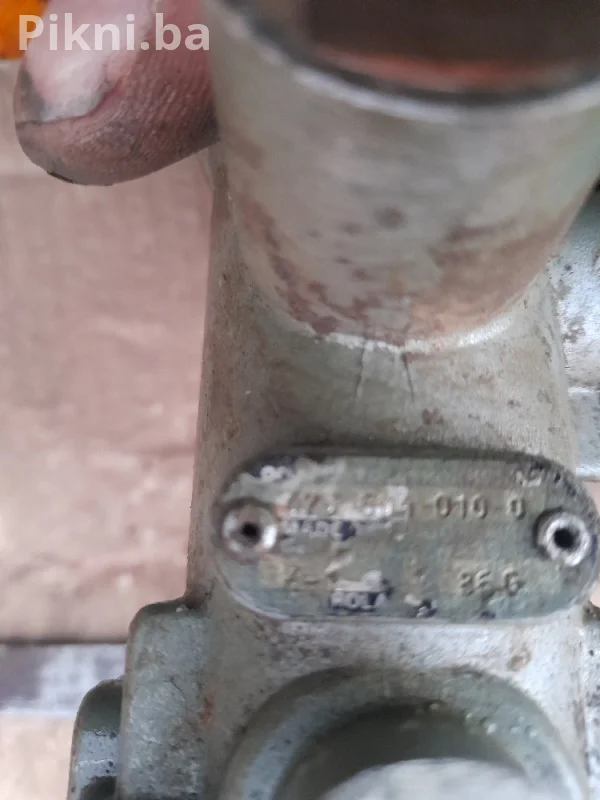 Pneumatski ventil prva petroletka traktor kamion prikolicu imt