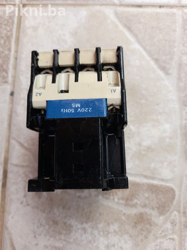 Kontaktor Telemecaniquje 40A 220v sklopka prekidac
