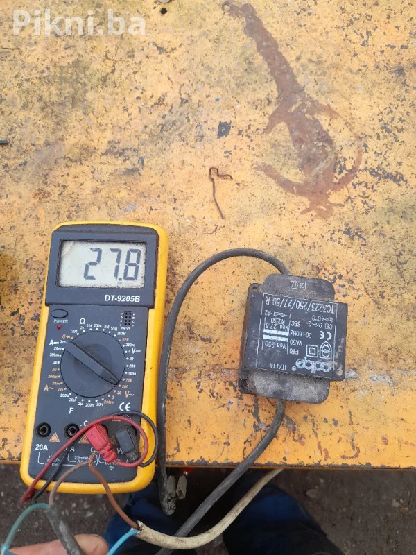 Snažan Transformator (Trafo) 200 VA - 220V na 27.8V (Izmjenični A