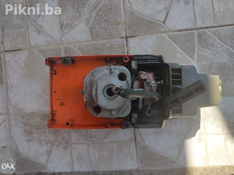 Trimer HUSQVARNA 26LC za dijelova