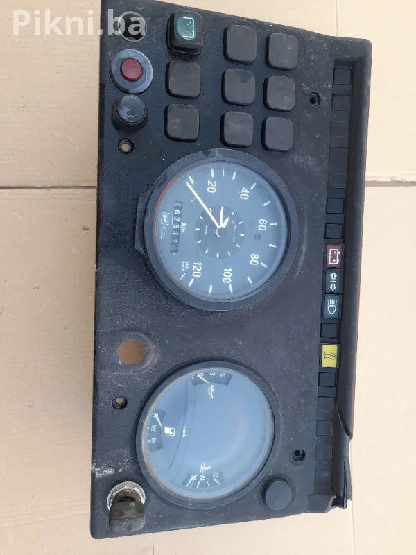 Instrument tabla Mercedes L 608 (200 KM)