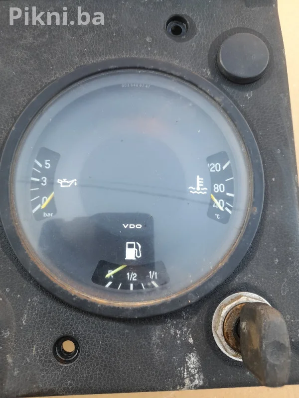 Instrument tabla Mercedes L 608 (200 KM)