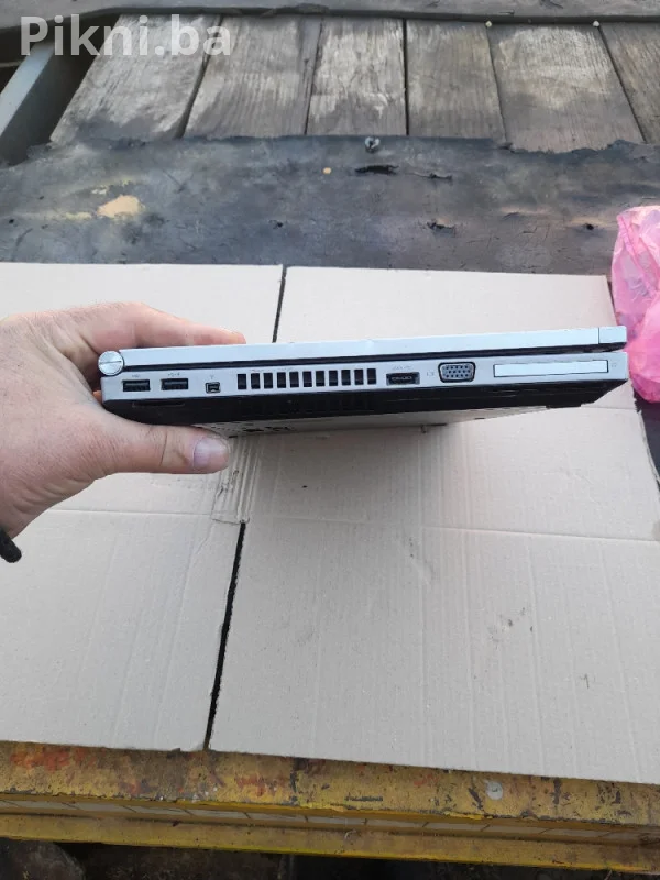 LAPTOP HP EliteBook 8570p / Intel i7 / Aluminijum - ZA DIJELOVE