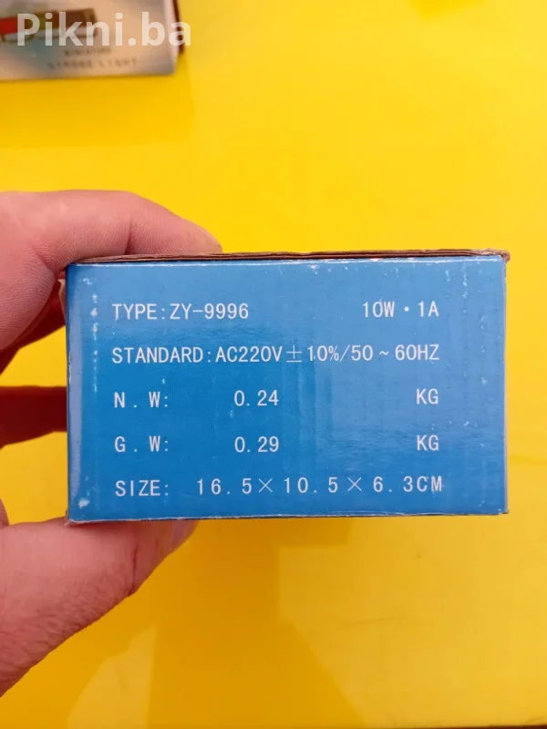 VIP Rasveta za Vaš Prostor: Mini Crveni Stroboskop (Strobe Light)