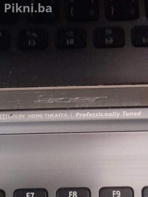 Laptop Acer Aspire M5 Ultrabook / i3 / Alu kućište / Svijetleća t