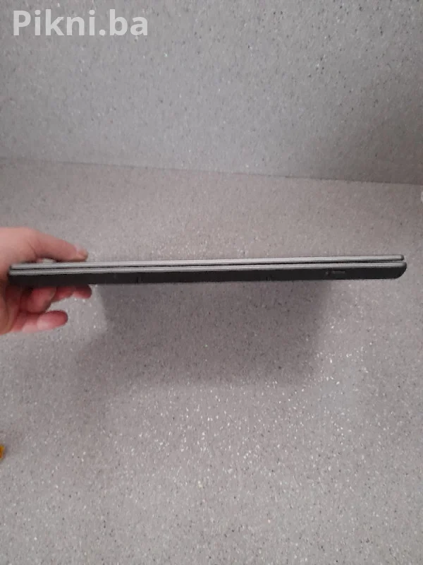 Laptop Acer Aspire M5 Ultrabook / i3 / Alu kućište / Svijetleća t