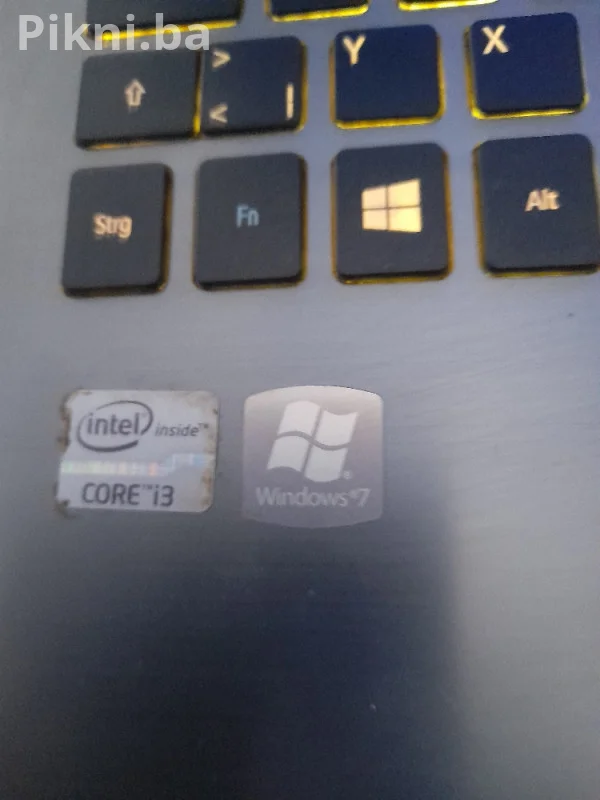 Laptop Acer Aspire M5 Ultrabook / i3 / Alu kućište / Svijetleća t