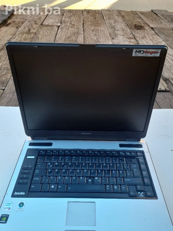 Toshiba Satellite A100-906 (PSAA9E) - ZA DIJELOVE