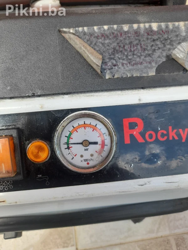 ROCKY 500 Profesionalni Paročistač - 2200W, INOX Kotao 4.5 Bar