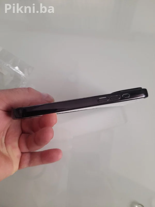 Luxury Frosted Magnetic Maska za iPhone 17 Pro Max / Crna Mat