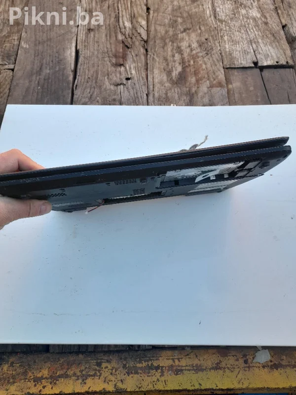 Toshiba Satellite C650-101 (ZA DIJELOVE) - 3GB RAM / 320GB HDD