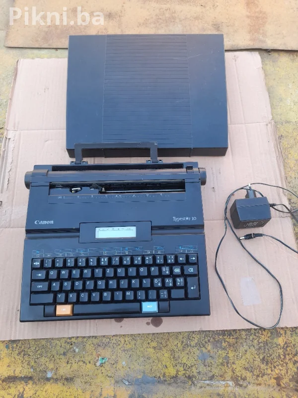 KOLEKCIONARSKI ! Canon Typestar 10 Elektronska mašina za pisanje