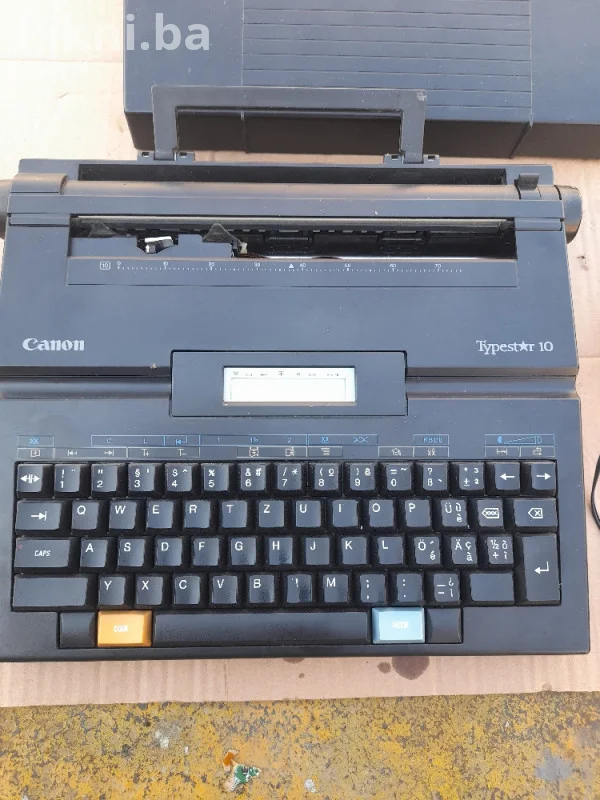 KOLEKCIONARSKI ! Canon Typestar 10 Elektronska mašina za pisanje