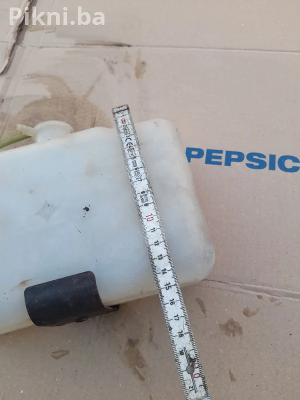 Posuda i pumpica za pranje stakla Mercedes L 608 12V (80 KM)