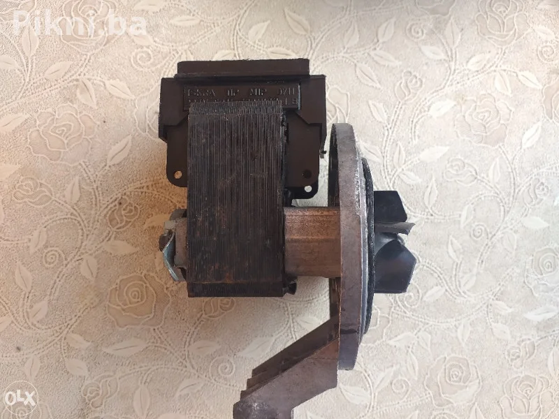 Elektro motor elektromotor 220v iskra MP0711 pumpa za vodu ves