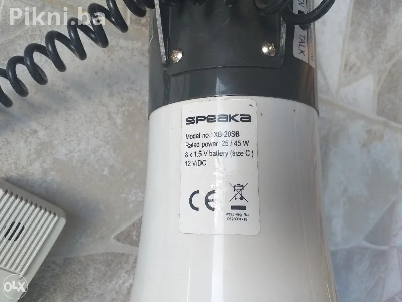 Megafon 45w SPEAKA 8x1,5v nove baterije